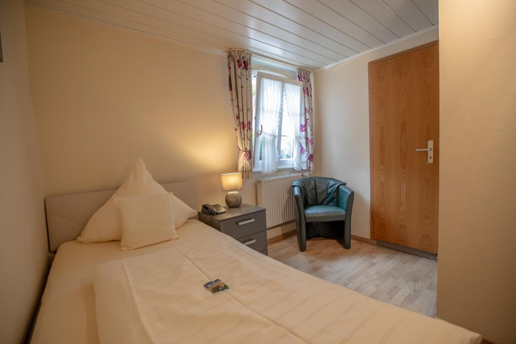 Hotel Gute Quelle Beilstein  Ngoại thất bức ảnh