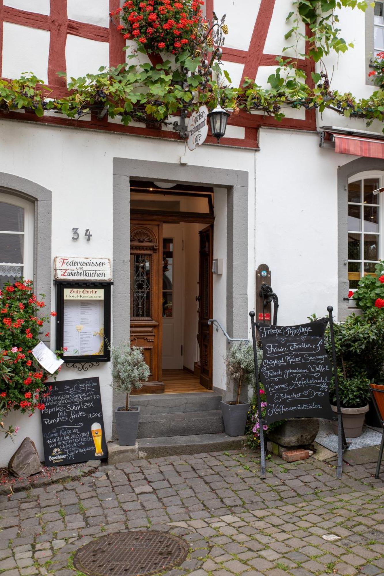 Hotel Gute Quelle Beilstein  Ngoại thất bức ảnh