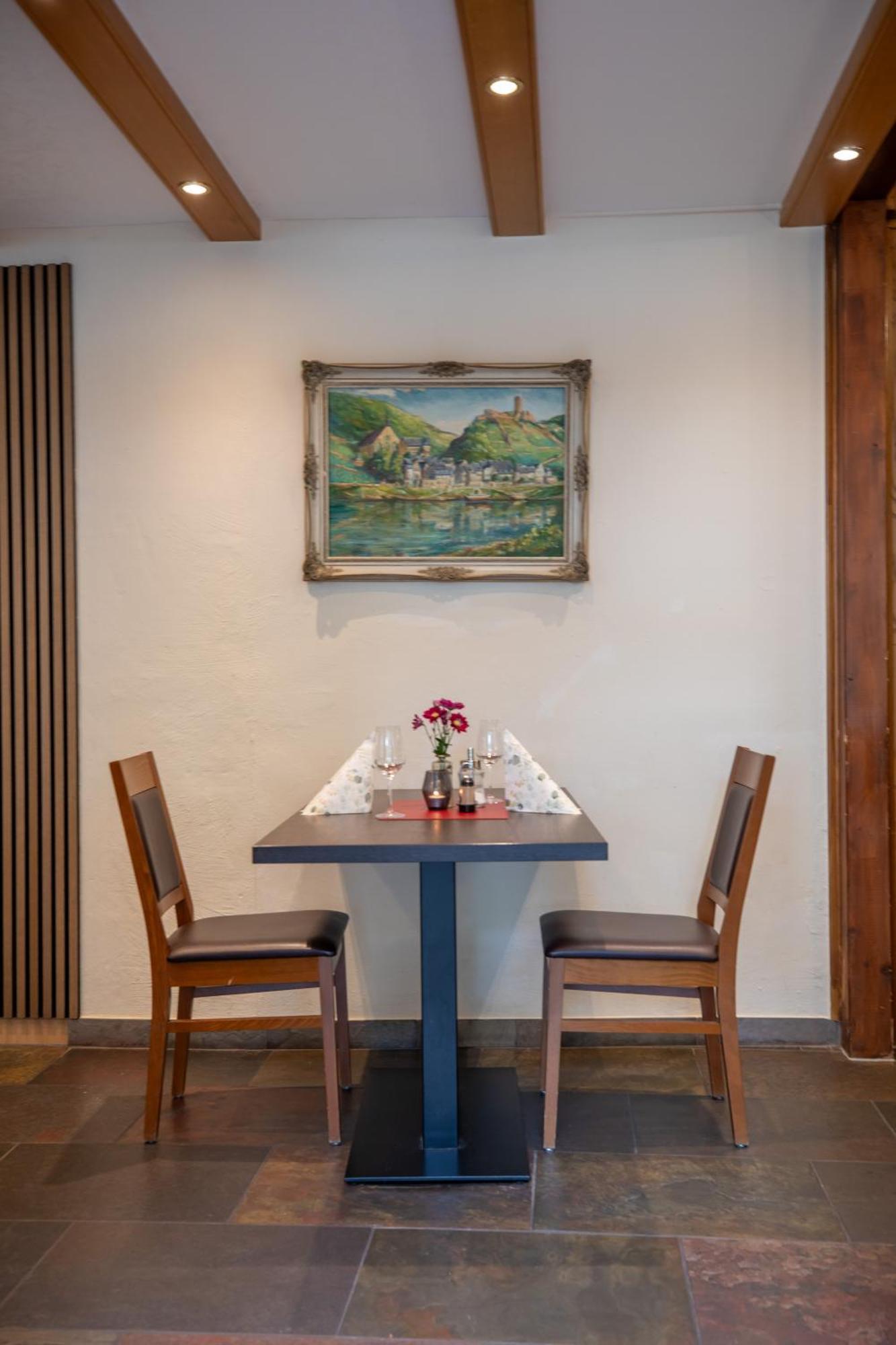 Hotel Gute Quelle Beilstein  Ngoại thất bức ảnh