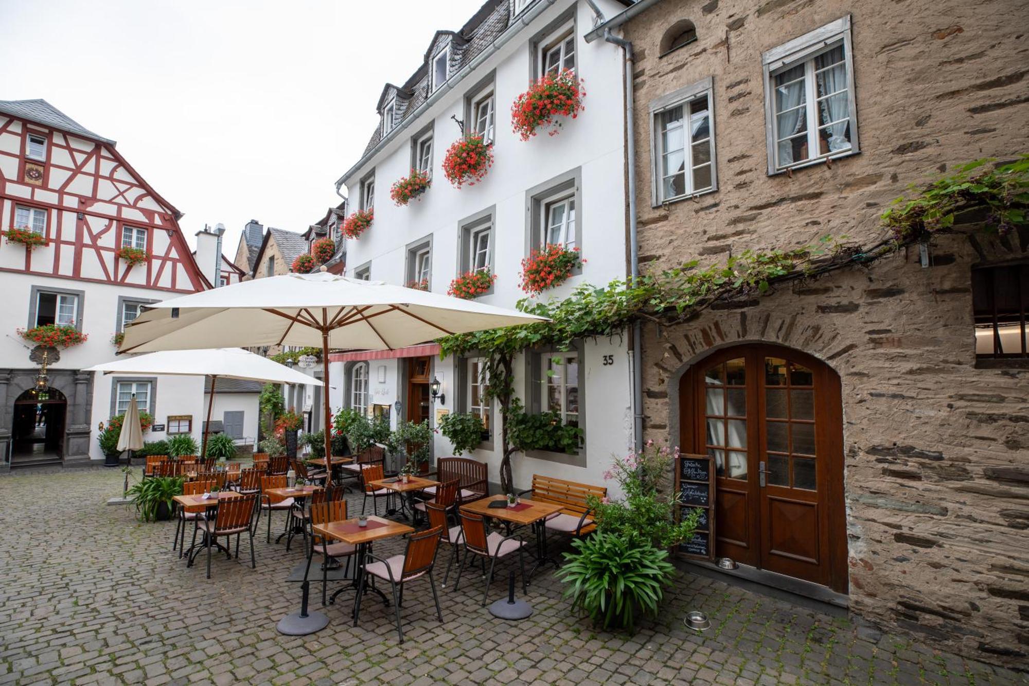 Hotel Gute Quelle Beilstein  Ngoại thất bức ảnh