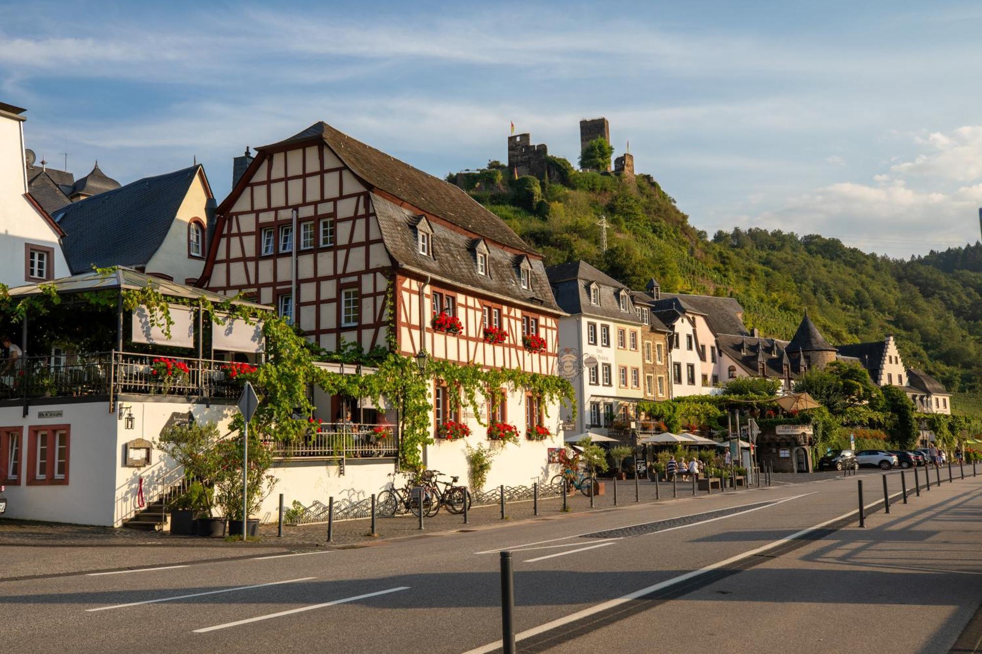 Hotel Gute Quelle Beilstein  Ngoại thất bức ảnh