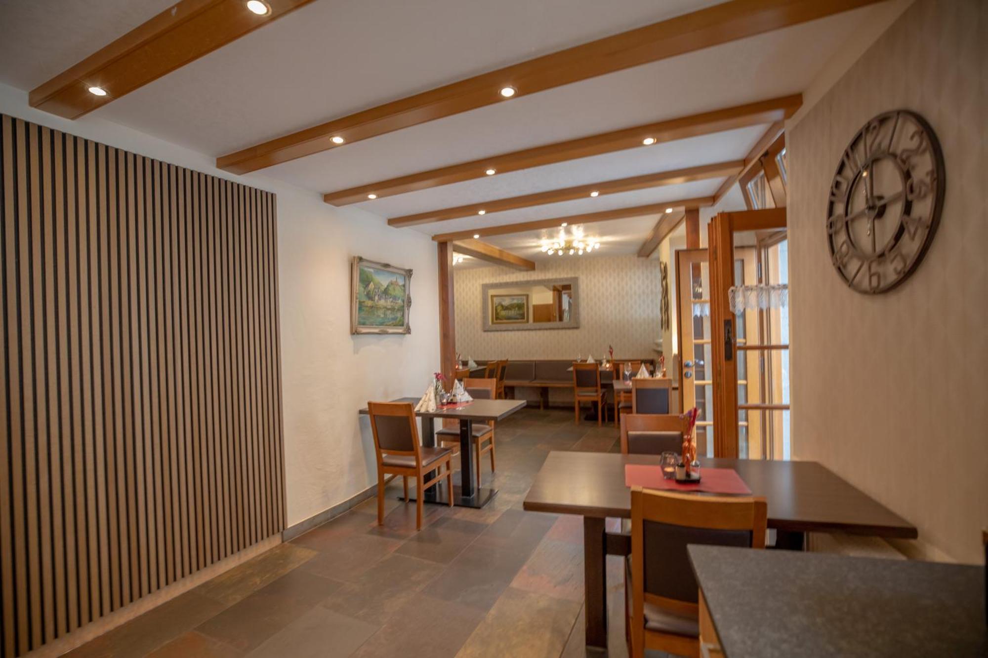 Hotel Gute Quelle Beilstein  Ngoại thất bức ảnh